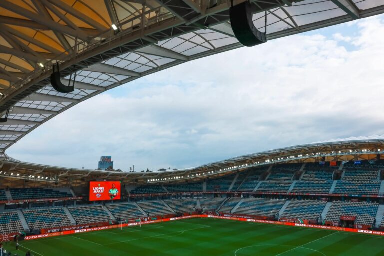 ملعب المدينة