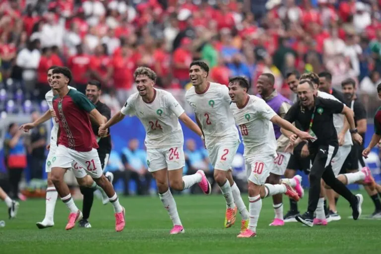 3 لاعبين مغاربة يزينون التشكيلة المثالية لثمن نهائي كأس العالم 2026 ثمن نهائي كأس العالم 2026